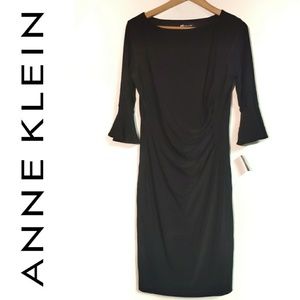🌻 Anne Klein side gather with bell sleeves